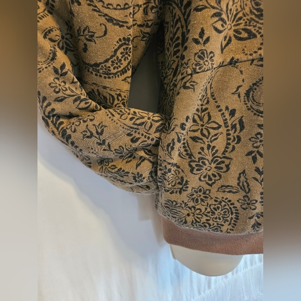 Forever 21 Paisley Print Zip-up Hoodie. size S  Brown and black  sherpa - Picture 9 of 16